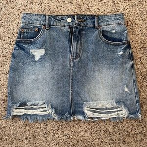 Short denim skirt